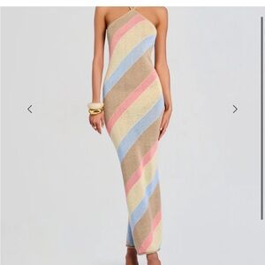 Seroya DREE KNIT MAXI
DRESS XXS